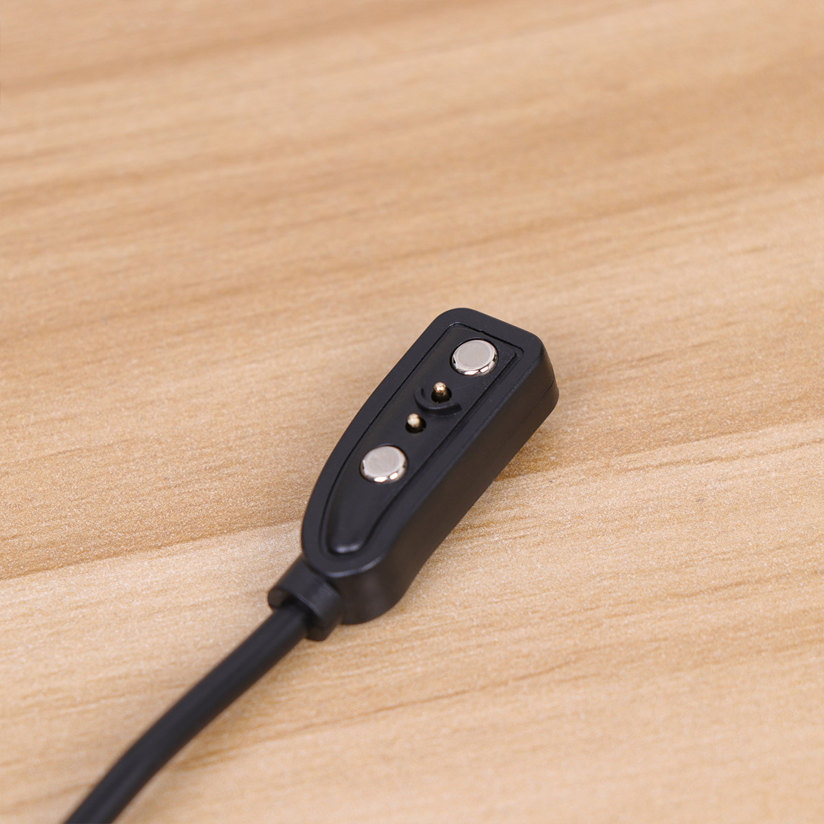 Smart Watch USB Magnetic Charg - đánh giá và giá Smartwatch Pebble Watches