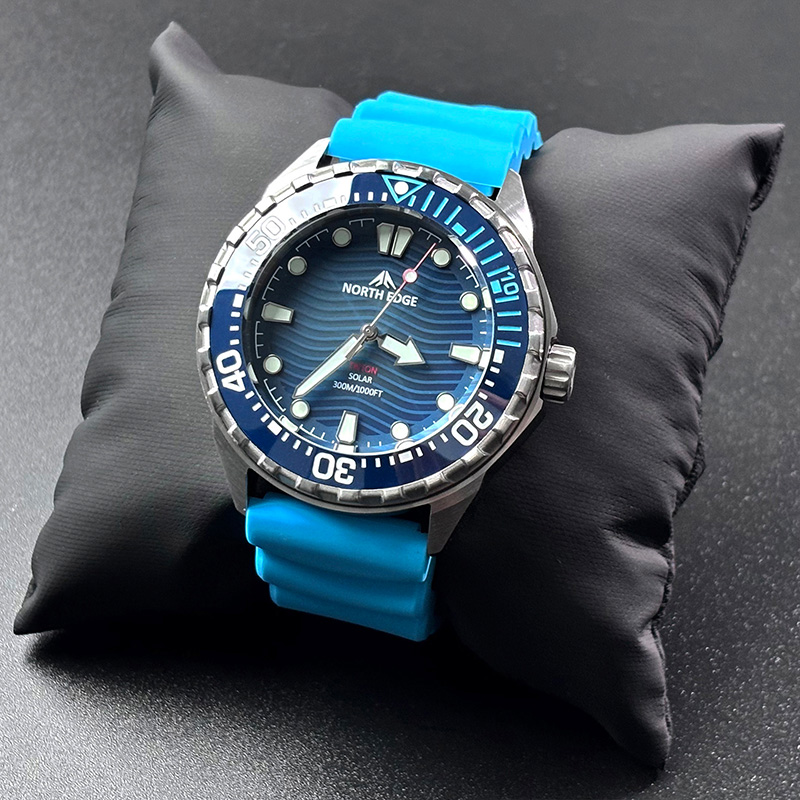 NORTH EDGE 2026 New TRITON Sol - đánh giá và giá Solar Powered Watch